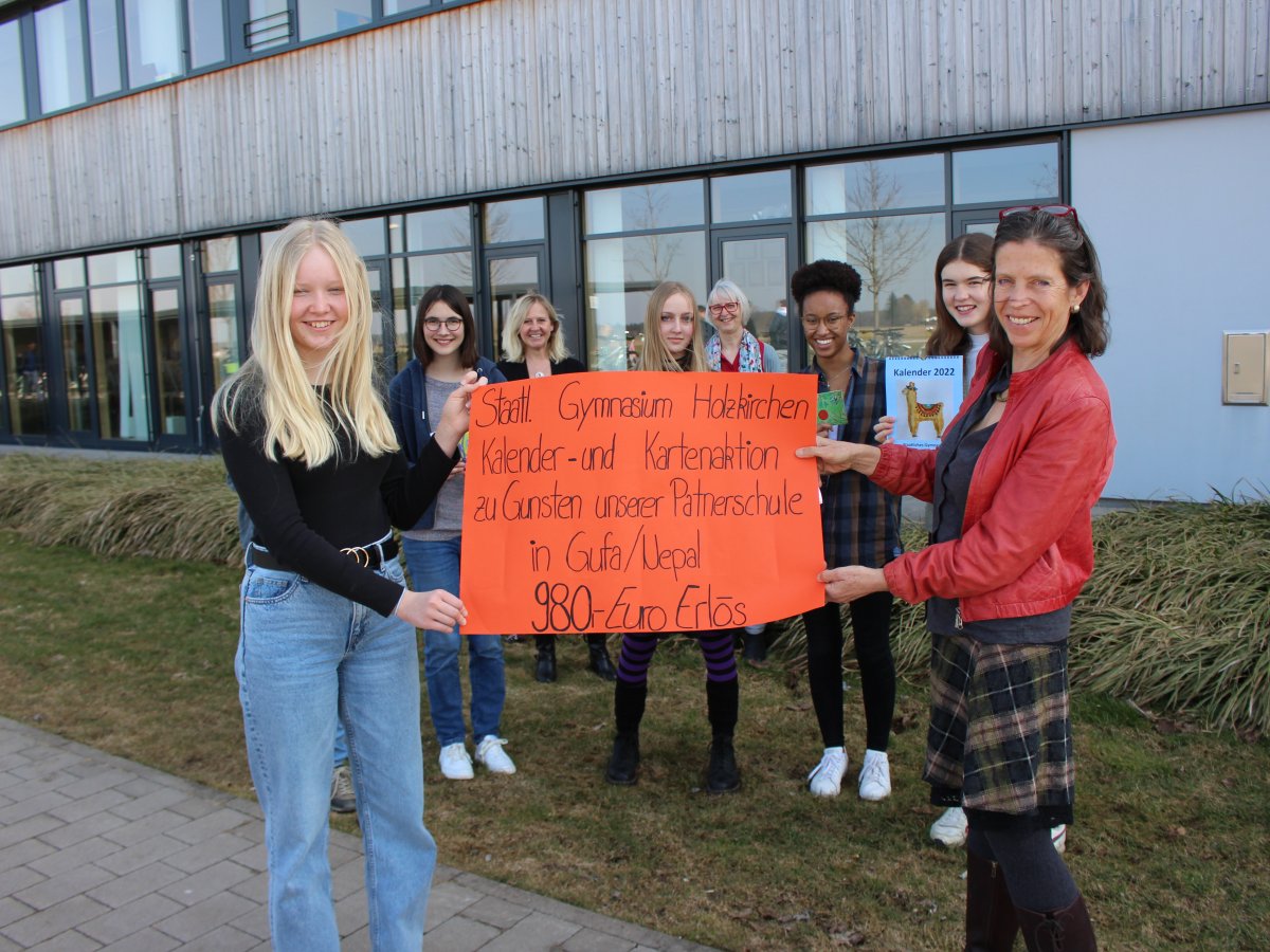 Alle freuen sich. Unsere Bildung teilen tut gut.
